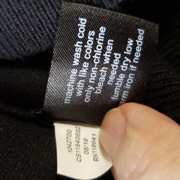 Lane Bryant black V neck Sweater 18/20 EUC - Picture 6 of 10